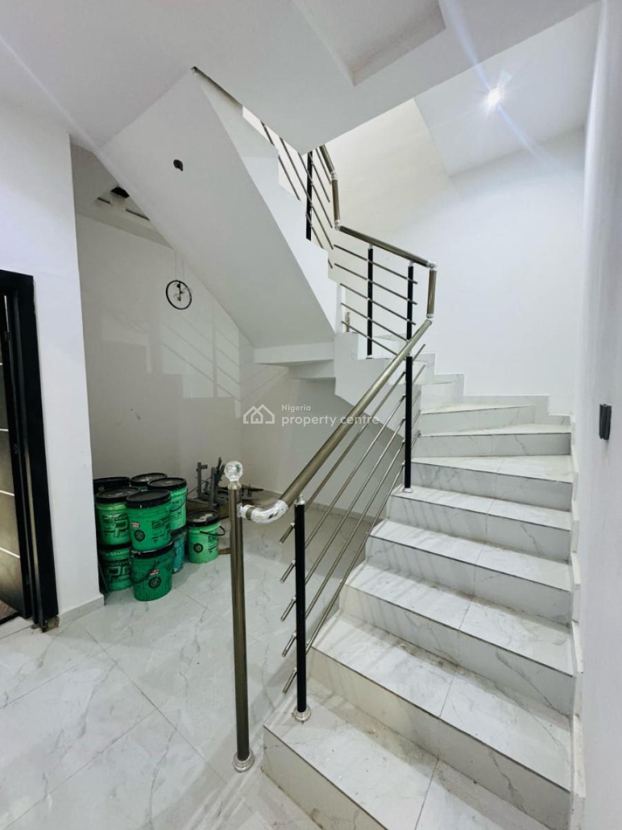 Luxury 4 Bedrooms Semi-detached Duplex, Olowora, Magodo, Lagos, Semi-detached Duplex for Sale