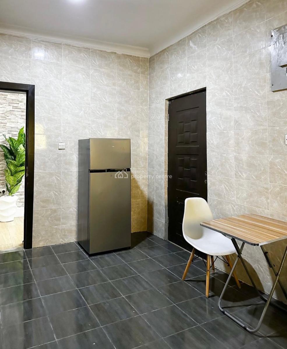 Luxury 3 Bedroom Apartment with Snooker Board and Pool, Ikate, Lekki, Lagos, Flat / Apartment Short Let