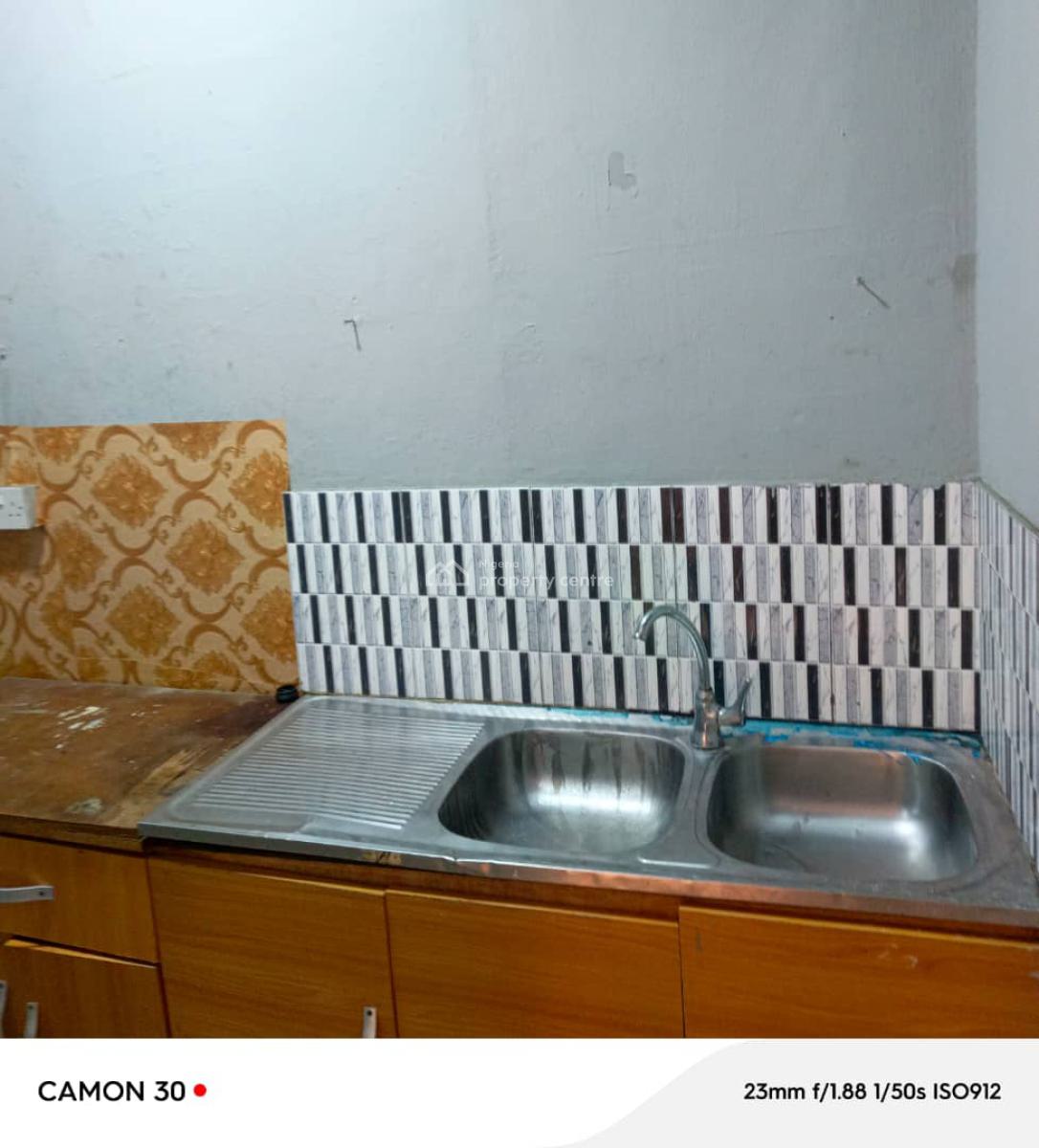 a Mini Flat, Adeniyi Jones, Ikeja, Lagos, Mini Flat (room and Parlour) for Rent
