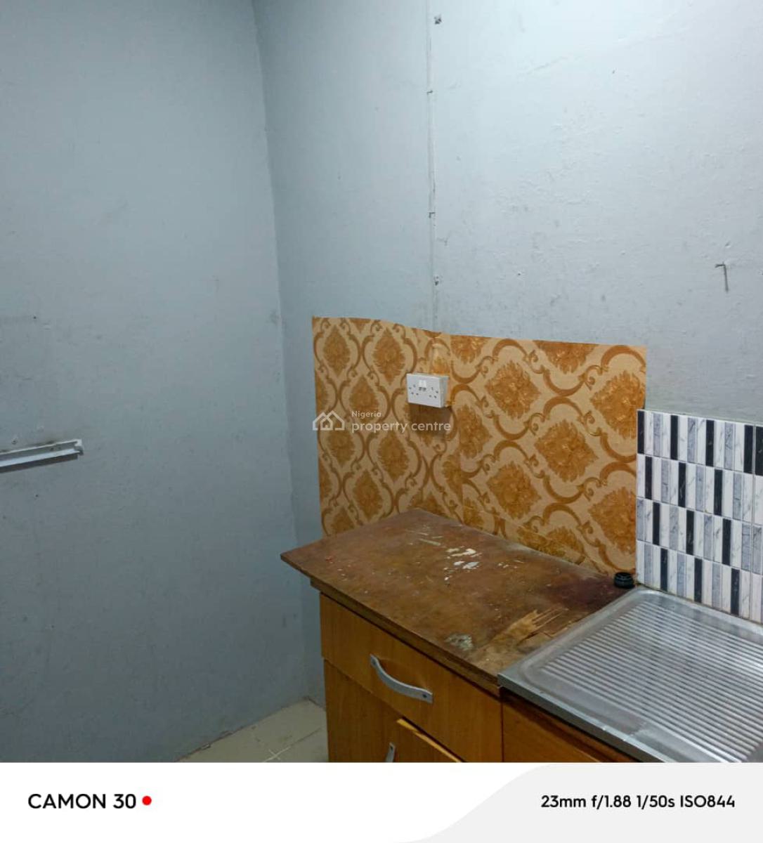 a Mini Flat, Adeniyi Jones, Ikeja, Lagos, Mini Flat (room and Parlour) for Rent