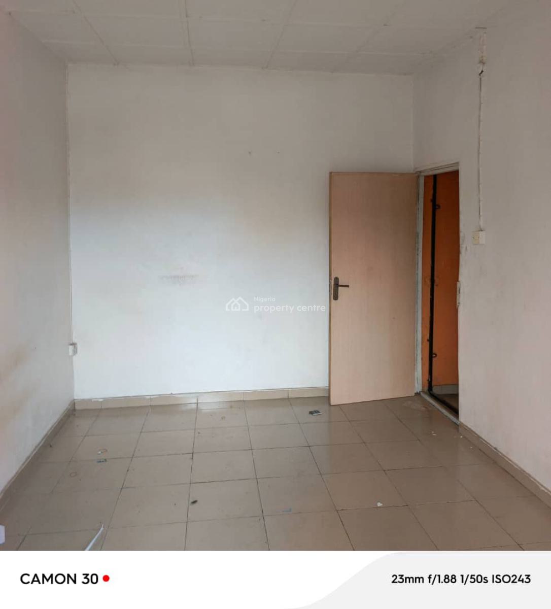 a Mini Flat, Adeniyi Jones, Ikeja, Lagos, Mini Flat (room and Parlour) for Rent