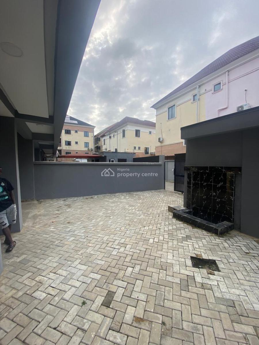 Brand New 4 Bedroom Semi-detached Duplex with Bq, Lekki Phase 1, Lekki, Lagos, Semi-detached Duplex for Rent