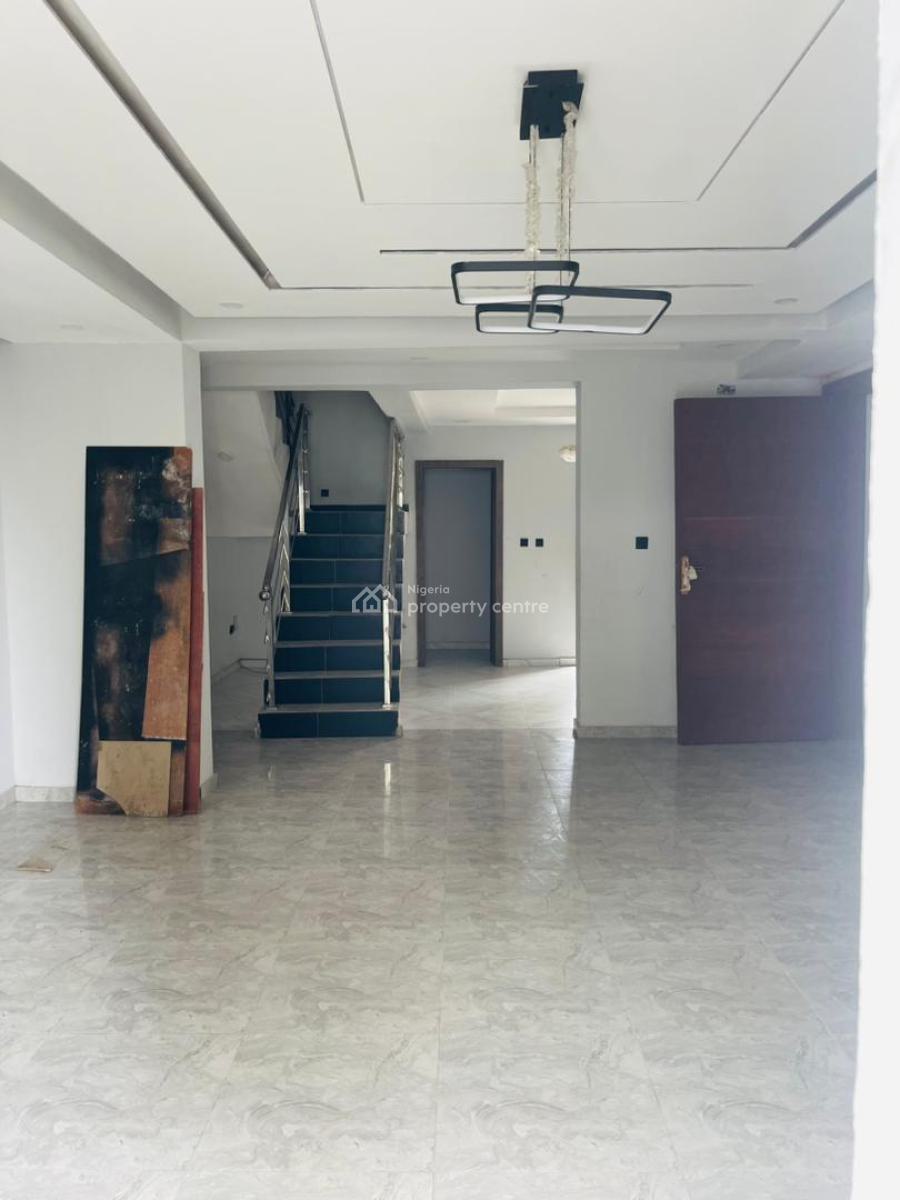 4 Bedroom Terrace Duplex with Quality Facilities and Standard Fittings, Ikate, Lekki, Lagos, Terraced Duplex for Rent