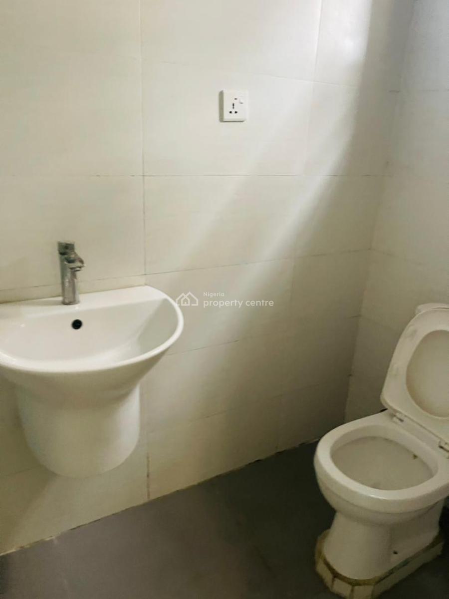 3 Bedroom Flat Apartment with Quality Facilities and Standard Fittings, Ologolo, Lekki, Lagos, House for Rent
