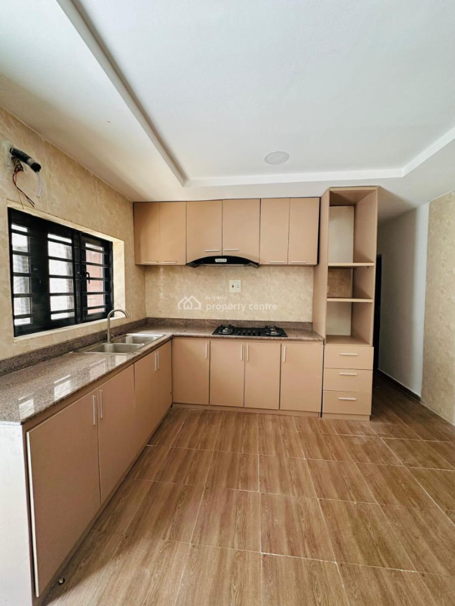 Gorgeously Built 4 Bedroom Terrace Duplex with Bq, Ologolo, Lekki, Lagos, Terraced Duplex for Sale