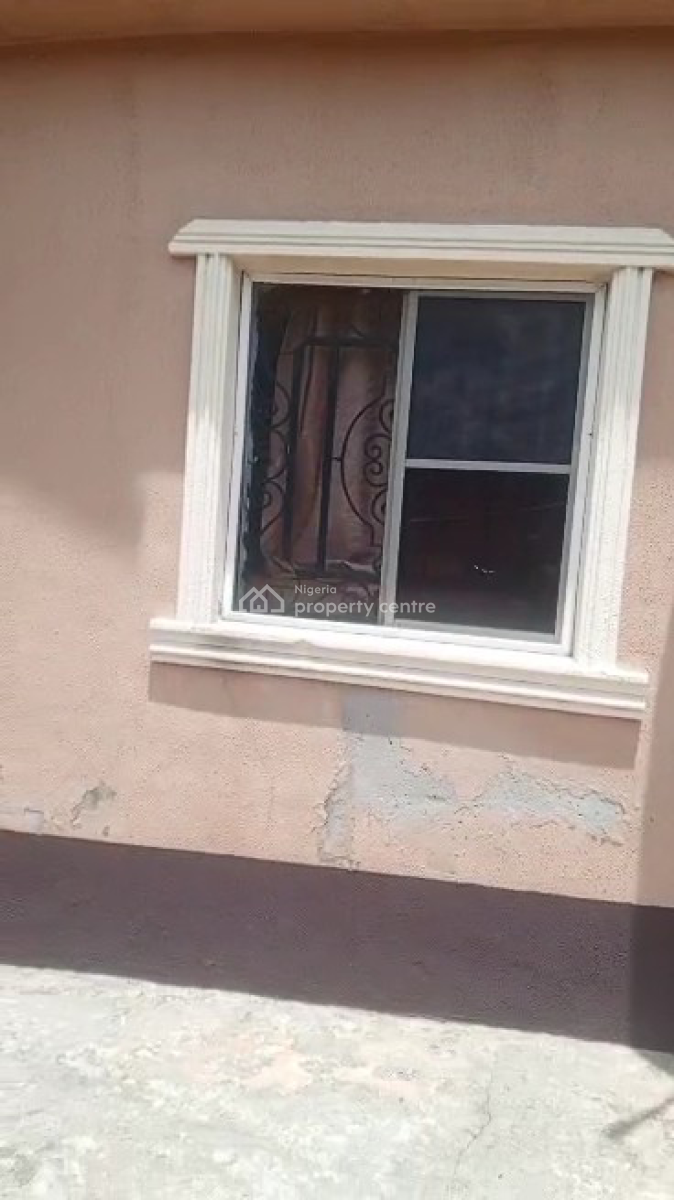 Distress Solidly Built 6 Flats, Akesan Bus-stop Igando Off Lasu Isheri Road Lagos State, Akesan, Alimosho, Lagos, Block of Flats for Sale