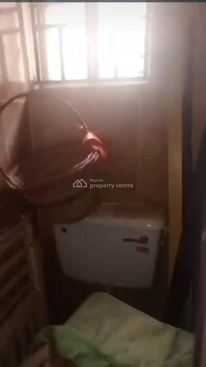 Lovely 2 Bedrooms Flat, New Garage, Gbagada, Lagos, Flat / Apartment for Rent