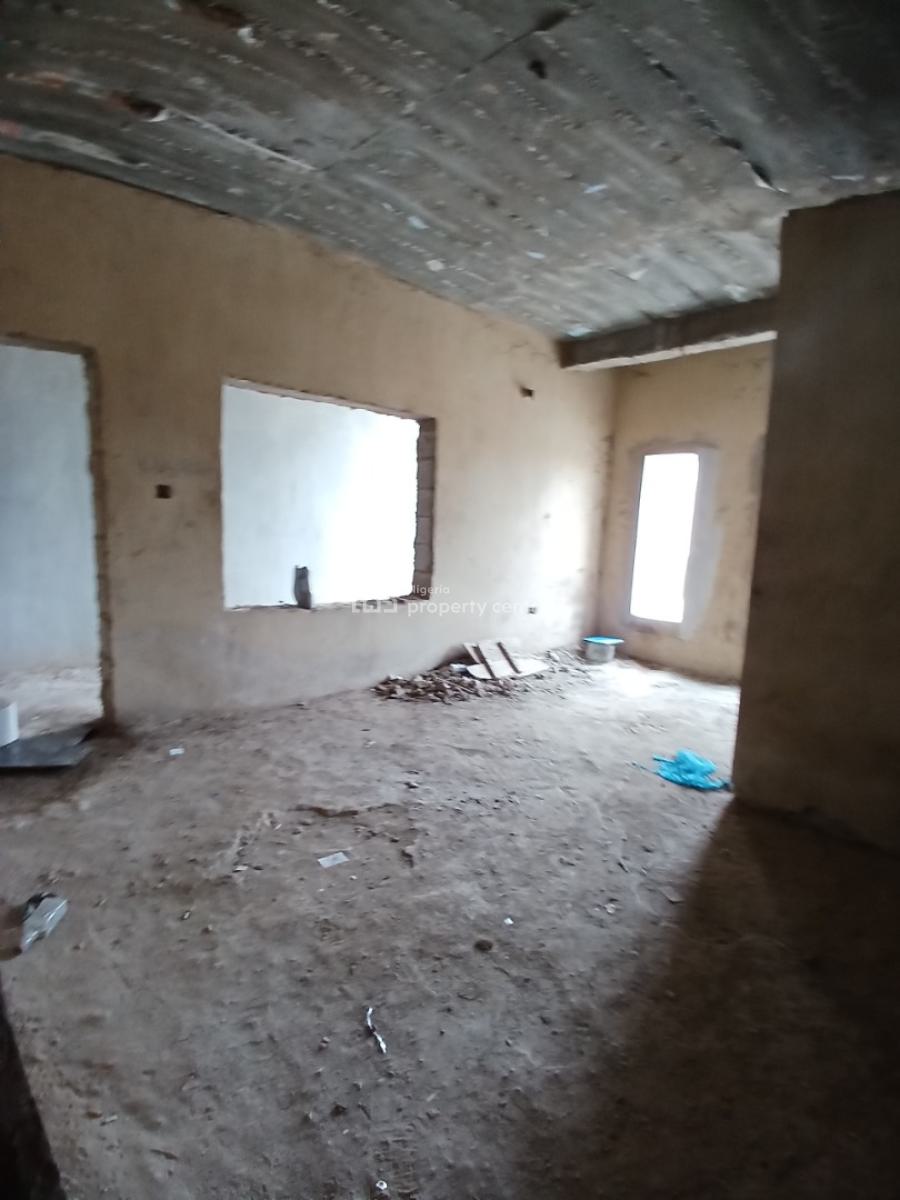 Uncompleted Building 5 Bedroom Terrace Duplex with 1room Bq, Guzape Abuja Diplomatic Zone, Guzape District, Abuja, Terraced Duplex for Sale