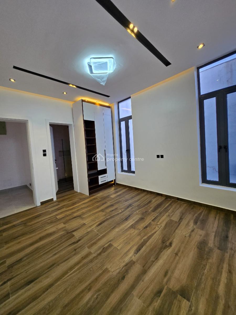 5 Bedroom Contemporary House Sitting on 400sqm with Parking for 4 Cars, Lekky County- Megamound, Ikota, Lekki, Lagos, Detached Duplex for Sale