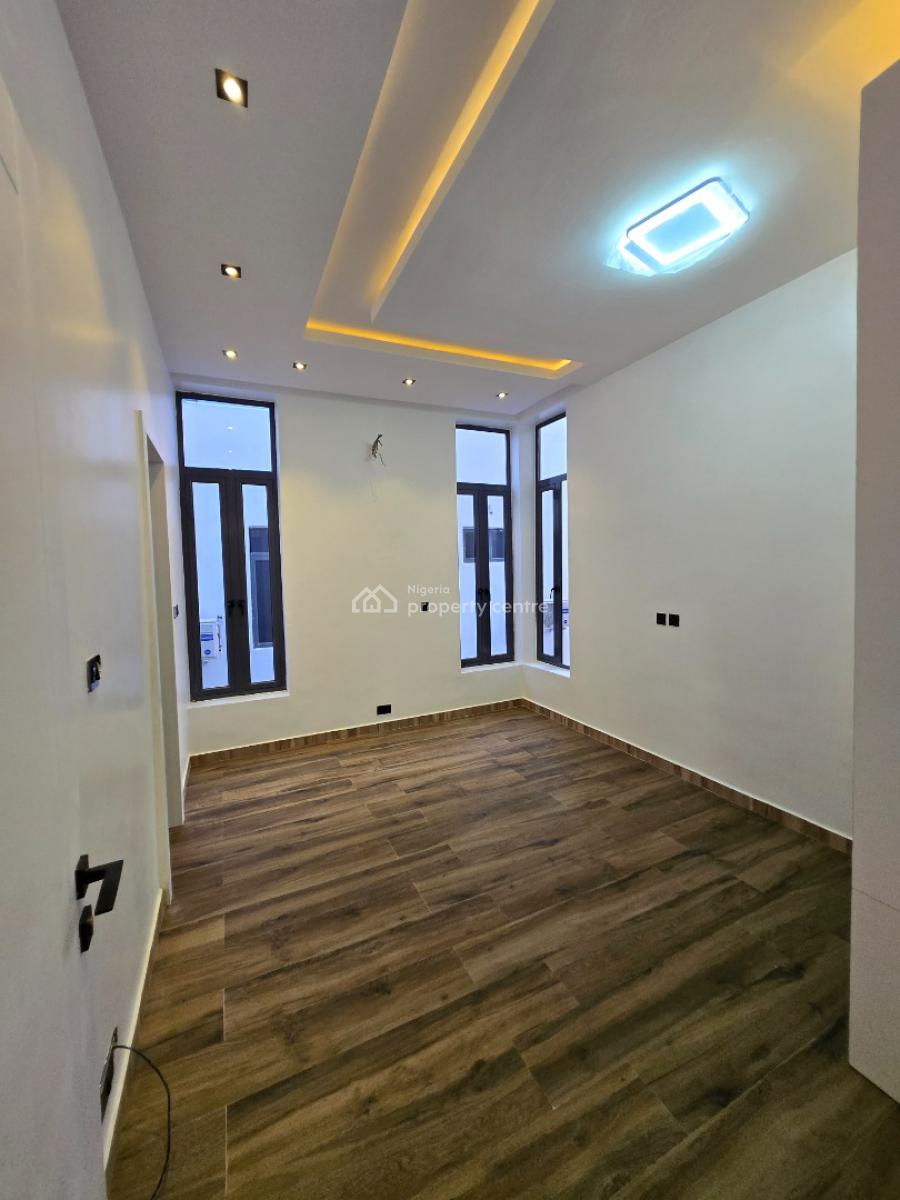 5 Bedroom Contemporary House Sitting on 400sqm with Parking for 4 Cars, Lekky County- Megamound, Ikota, Lekki, Lagos, Detached Duplex for Sale