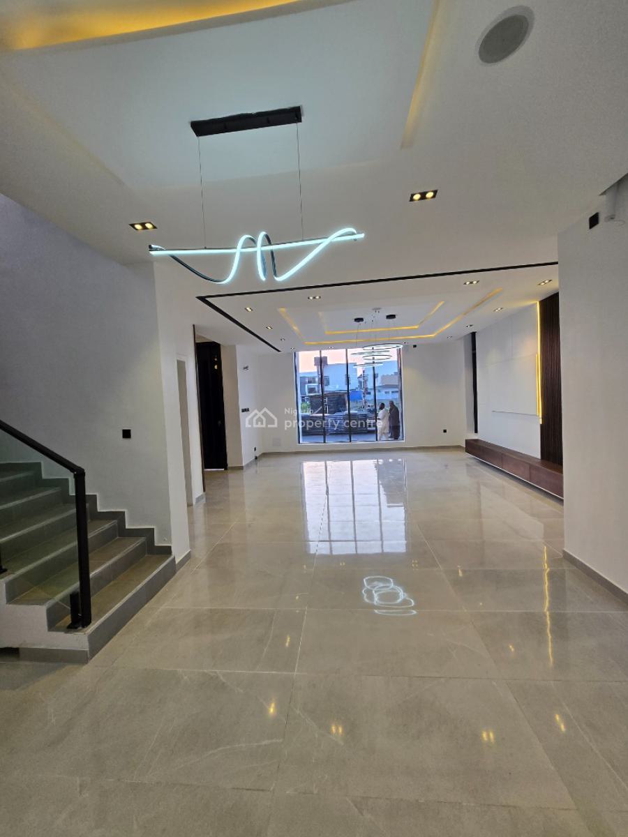 5 Bedroom Contemporary House Sitting on 400sqm with Parking for 4 Cars, Lekky County- Megamound, Ikota, Lekki, Lagos, Detached Duplex for Sale
