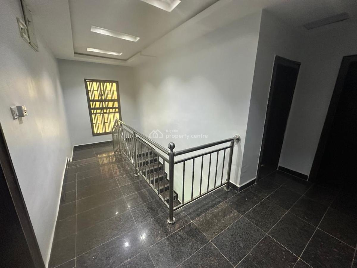 Luxurious & Topnotch 4 Bedrooms Semi Detached Duplex with Bq Space, Fha Estate, Guzape District, Abuja, Semi-detached Duplex for Sale