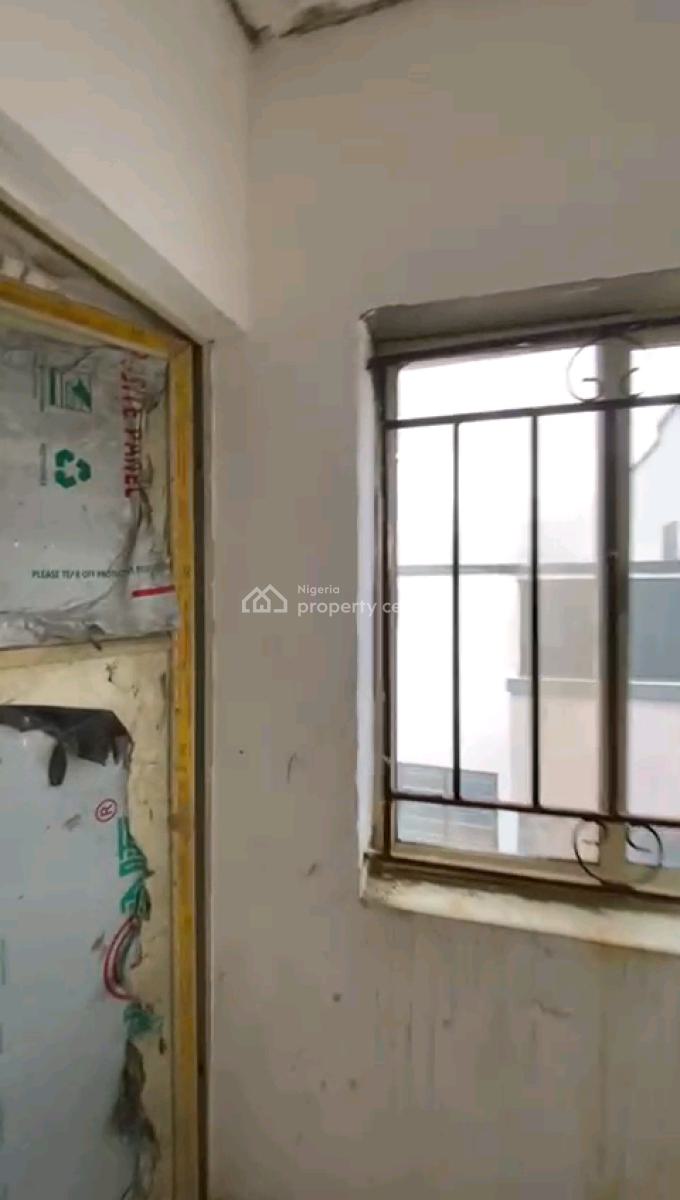 Newly Built, Spacious & Standard 2 Bedroom Apartment; Upstairs, Off Pedro Road, Gbagada, Lagos, Flat / Apartment for Rent