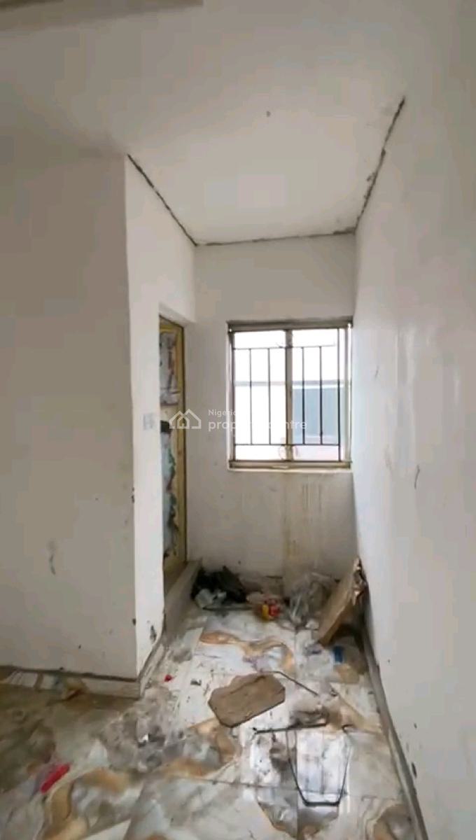 Newly Built, Spacious & Standard 2 Bedroom Apartment; Upstairs, Off Pedro Road, Gbagada, Lagos, Flat / Apartment for Rent