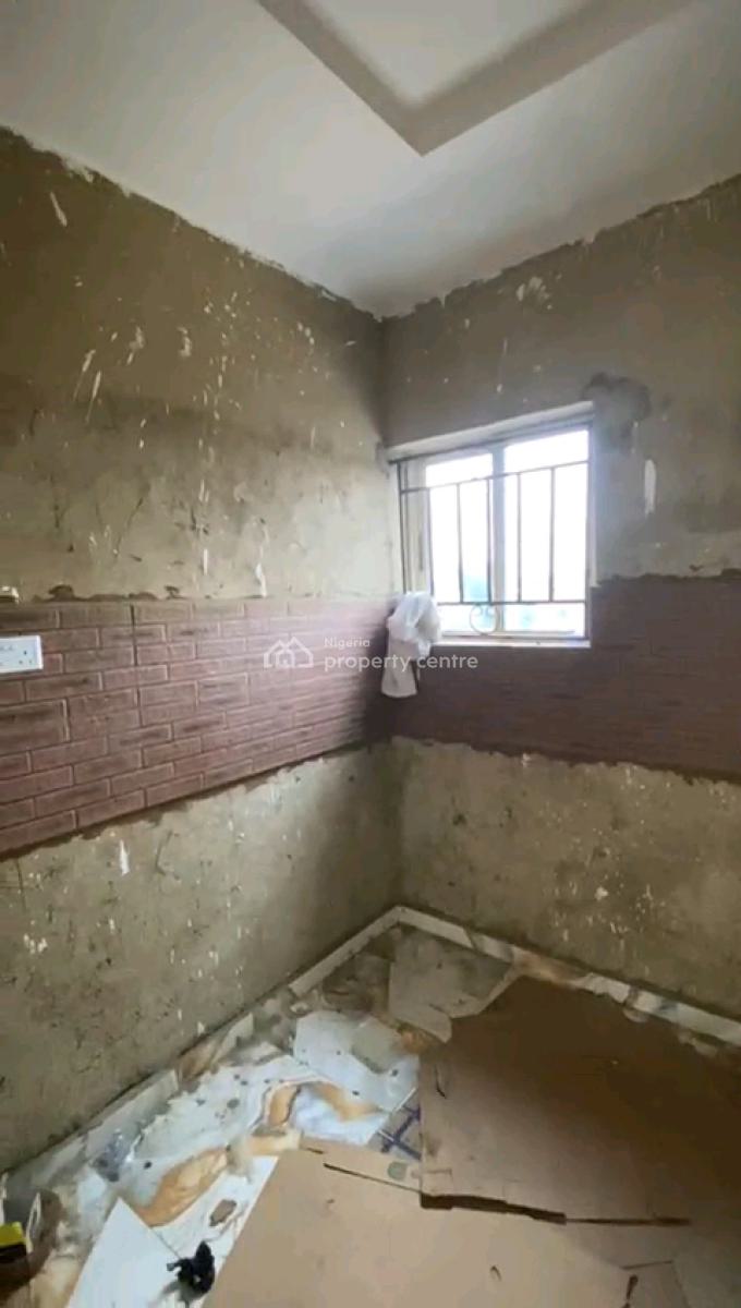Newly Built, Spacious & Standard 2 Bedroom Apartment; Upstairs, Off Pedro Road, Gbagada, Lagos, Flat / Apartment for Rent