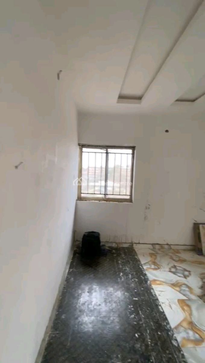 Newly Built, Spacious & Standard 2 Bedroom Apartment; Upstairs, Off Pedro Road, Gbagada, Lagos, Flat / Apartment for Rent