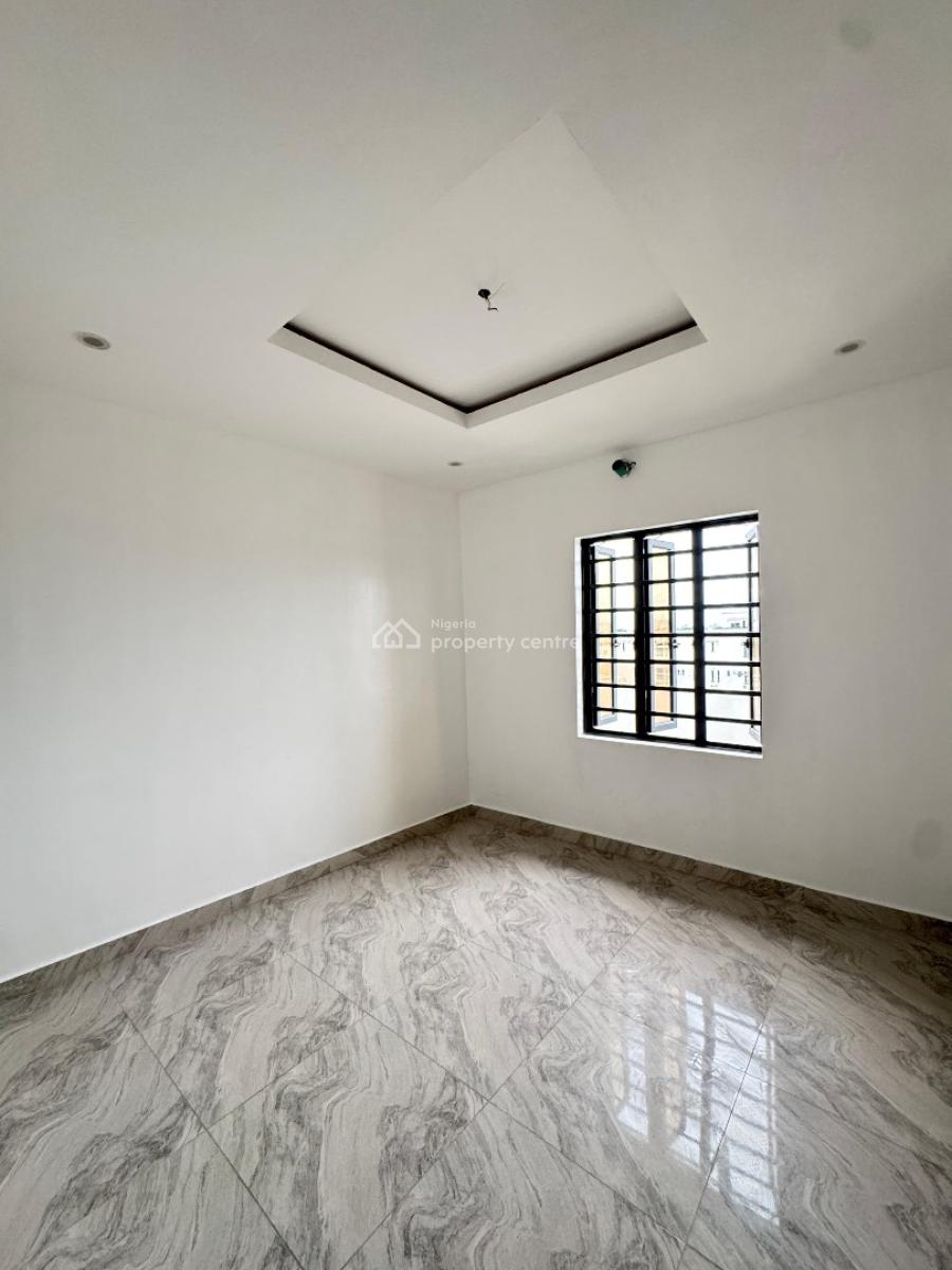 Beautiful 2 Bedroom Apartment, Ologolo, Lekki, Lagos, Flat / Apartment for Sale