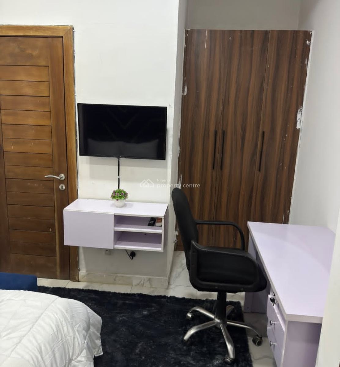 Sparkling and Cozy Apartment, Lanre, Idado, Lekki, Lagos, Self Contain (single Rooms) Short Let