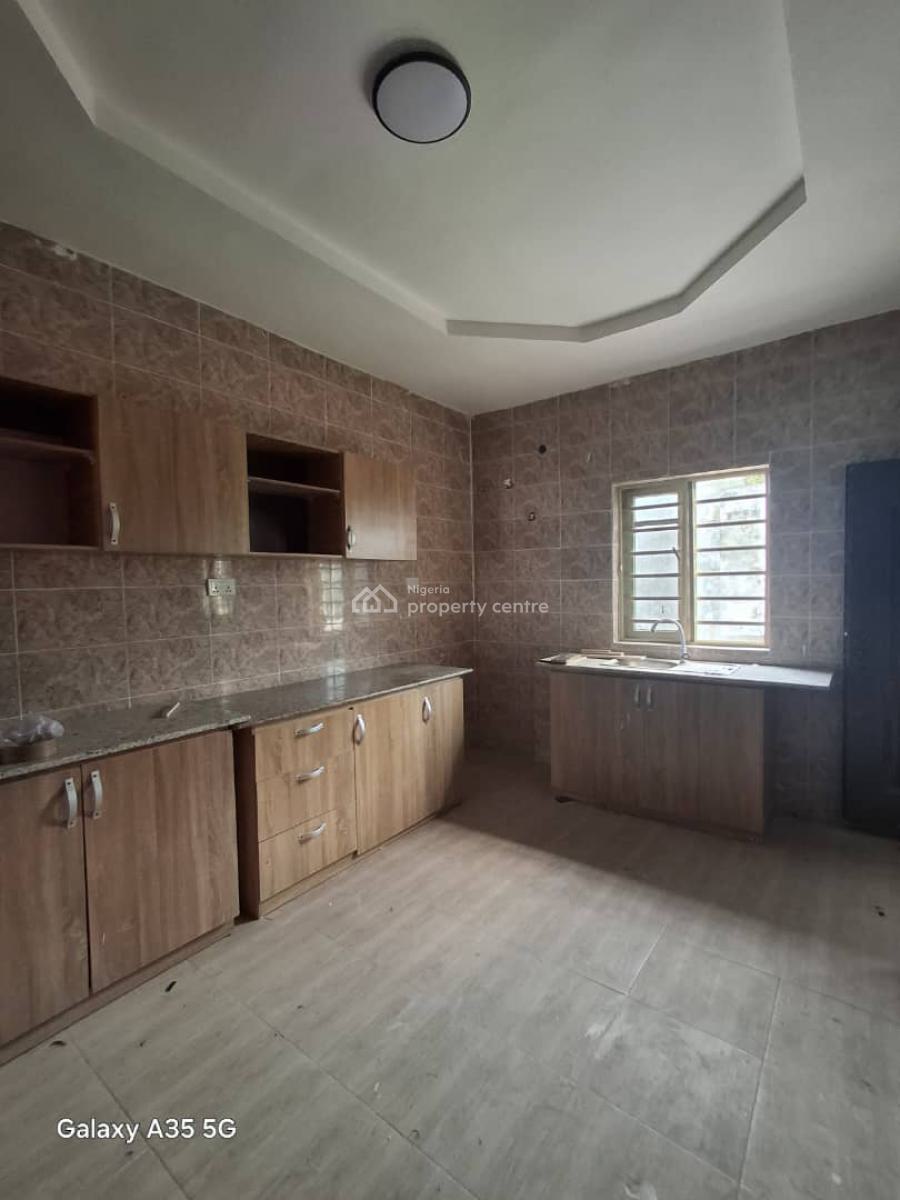 Well Mentaind 2 Bedroom Flat, Silver Land, Sangotedo, Ajah, Lagos, Flat / Apartment for Rent