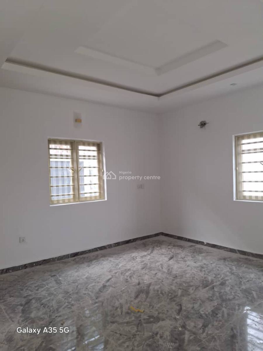 Well Mentaind 2 Bedroom Flat, Silver Land, Sangotedo, Ajah, Lagos, Flat / Apartment for Rent