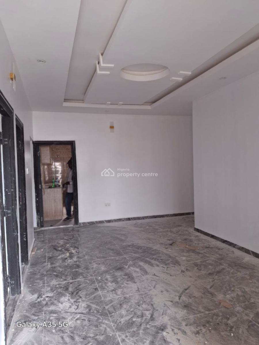 Well Mentaind 2 Bedroom Flat, Silver Land, Sangotedo, Ajah, Lagos, Flat / Apartment for Rent