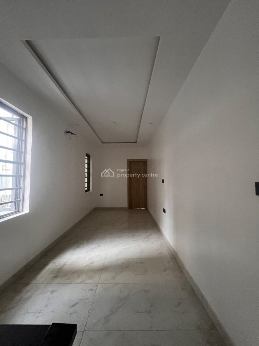 Well Built 4 Bedroom Fully Detached Duplex with Spacious Parking Space, Well Built 4 Bedroom Duplex with Spacious Parking Space in Ologolo, Lekki, Lagos, Detached Duplex for Sale