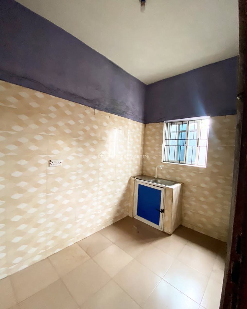 Neat 1 Bedroom Apartment with 2 Toilets  in a Well Secured Estate, Farm Estate Off Rumuokwurusi Tank Flyover, Atali, Port Harcourt, Rivers, Flat / Apartment for Rent