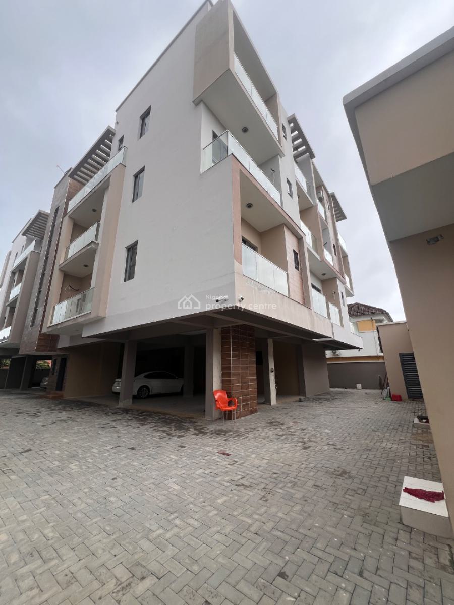 Stunning 2 Bedroom Apartment with Swimming Pool and Elevator, Stunning 2 Bed with Swimming Pool and Elevators Perfect for Investment, Lekki, Lagos, Flat / Apartment for Sale