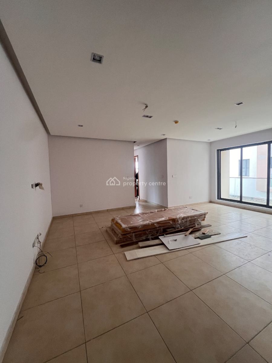 Stunning 2 Bedroom Apartment with Swimming Pool and Elevator, Stunning 2 Bed with Swimming Pool and Elevators Perfect for Investment, Lekki, Lagos, Flat / Apartment for Sale