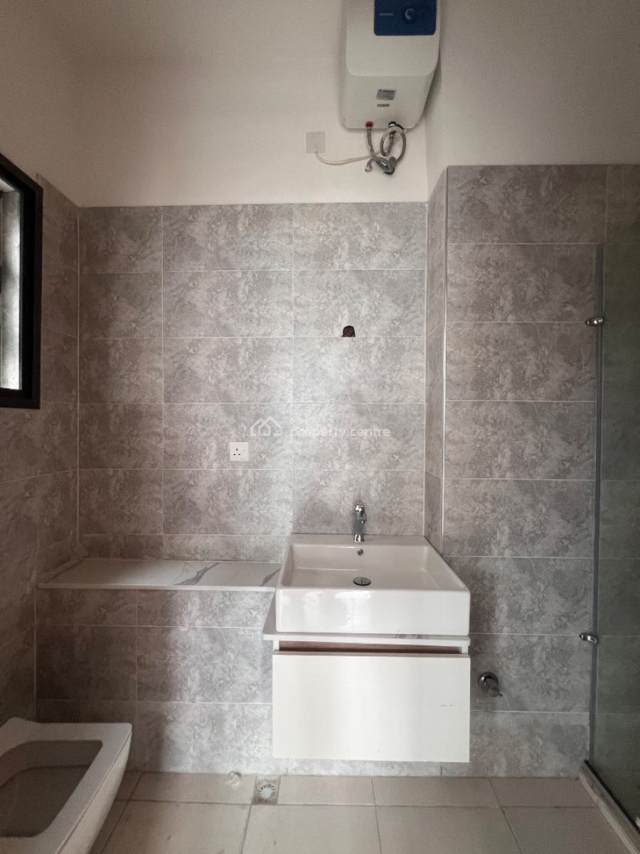 Stunning 2 Bedroom Apartment with Swimming Pool and Elevator, Stunning 2 Bed with Swimming Pool and Elevators Perfect for Investment, Lekki, Lagos, Flat / Apartment for Sale