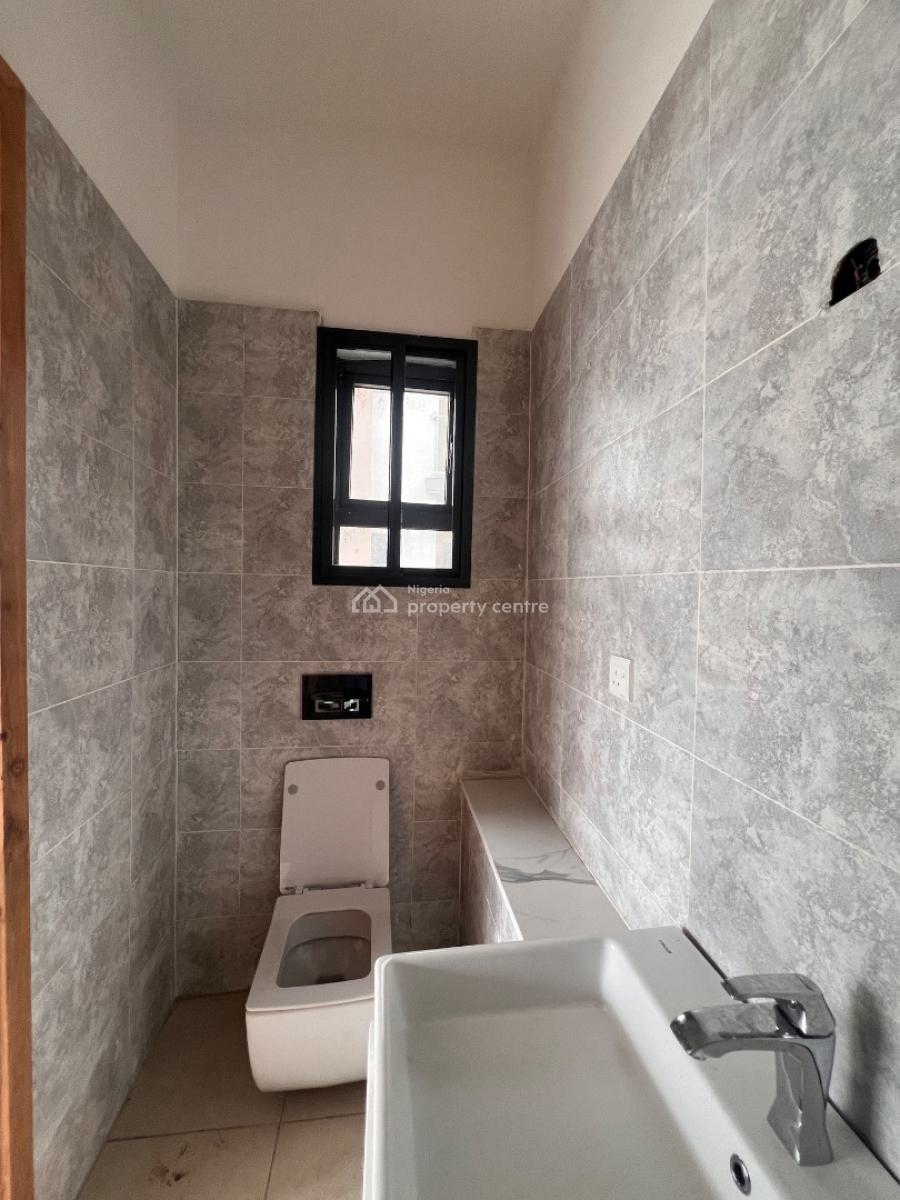 Stunning 2 Bedroom Apartment with Swimming Pool and Elevator, Stunning 2 Bed with Swimming Pool and Elevators Perfect for Investment, Lekki, Lagos, Flat / Apartment for Sale