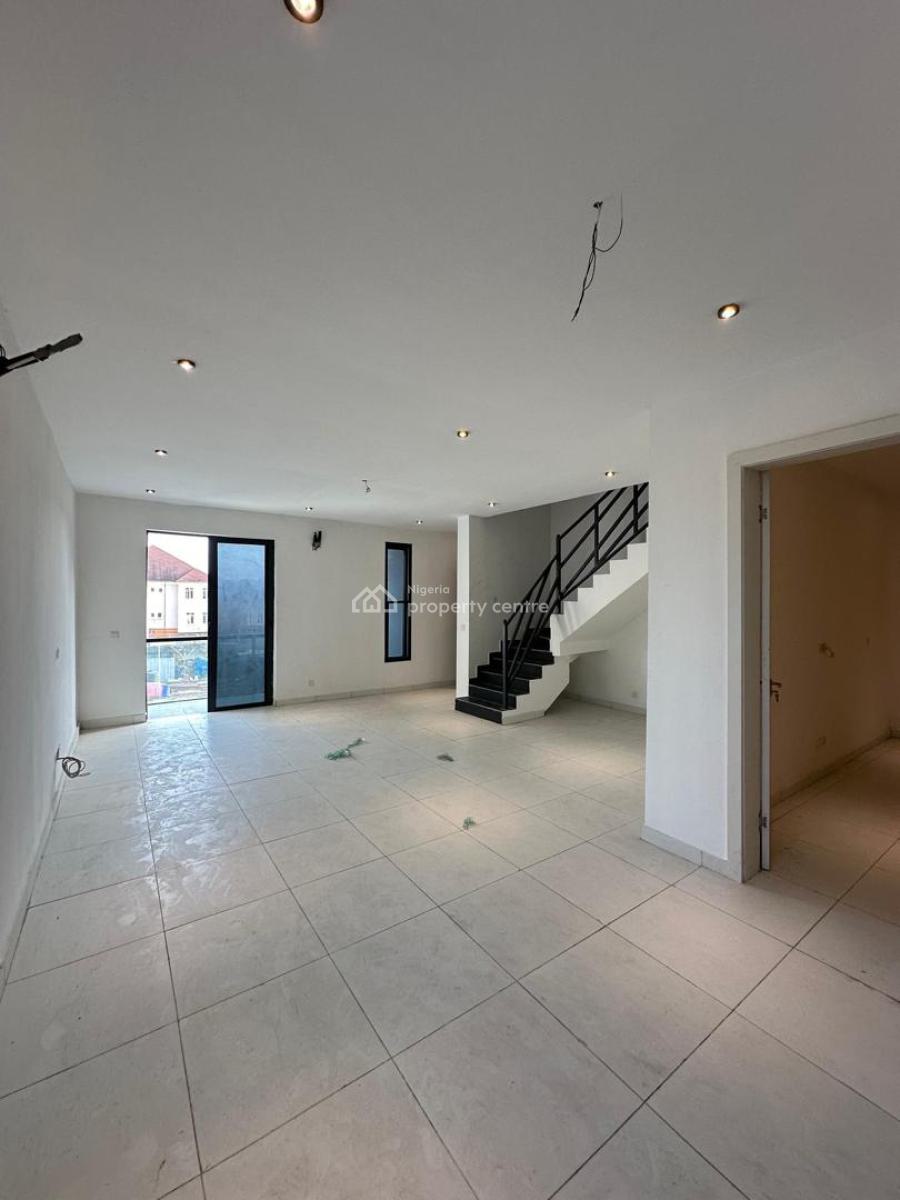 Serviced 4 Bedroom Maisonette Duplex with Bq, Ologolo, Lekki, Lagos, Terraced Duplex for Rent