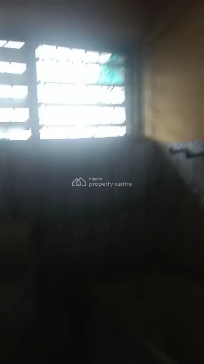 Big 4 Bedrooms Flat Upstairs, Adebola Ojomu Street, Aguda, Surulere, Lagos, Flat / Apartment for Rent