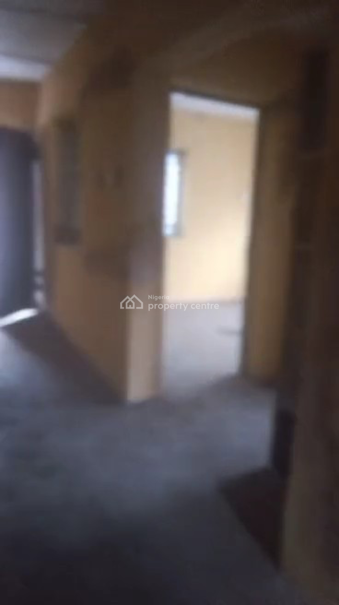 Big 4 Bedrooms Flat Upstairs, Adebola Ojomu Street, Aguda, Surulere, Lagos, Flat / Apartment for Rent