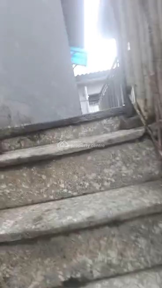 Big 4 Bedrooms Flat Upstairs, Adebola Ojomu Street, Aguda, Surulere, Lagos, Flat / Apartment for Rent