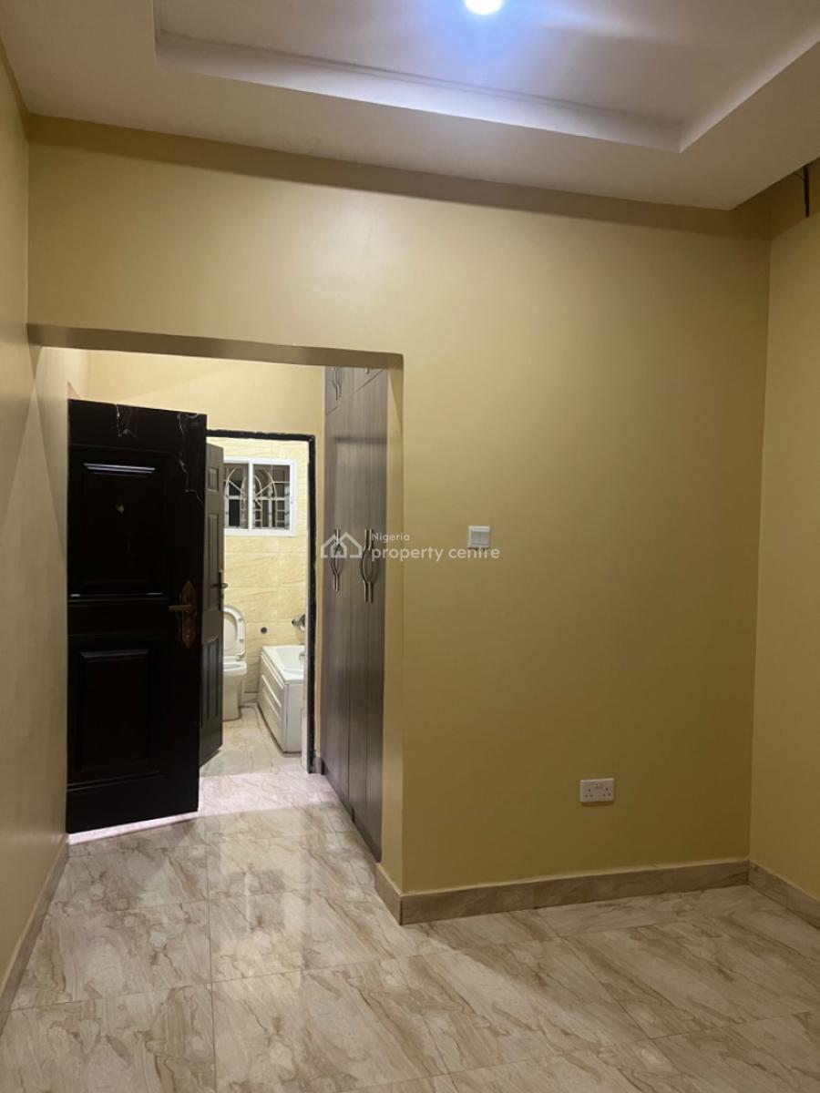 Standard 5-bedroom Duplex, Emmanuel Mbaka Road, Lugbe District, Abuja, Detached Duplex for Rent