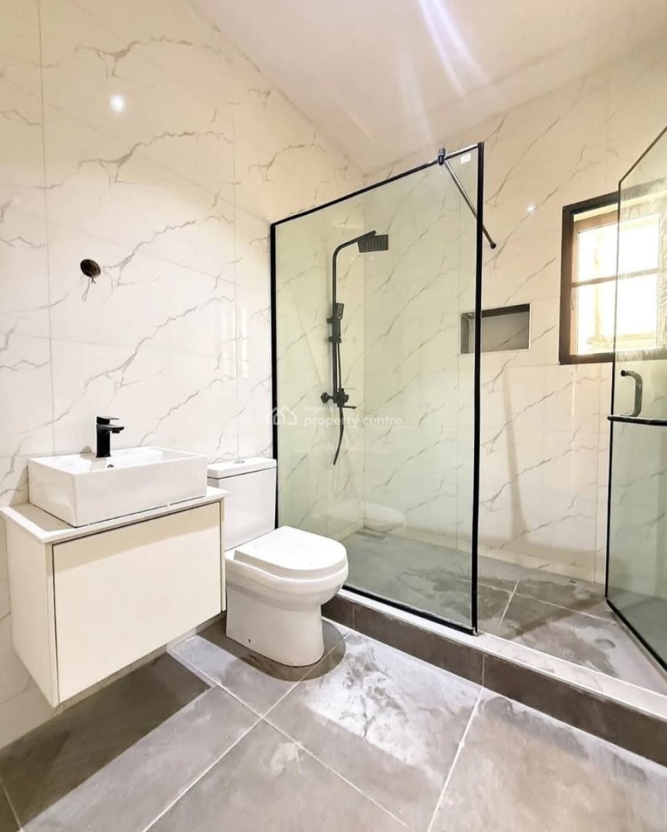 New and Serviced 4 Bedroom En-suite Townhouse with Fitted Kitchen, Coo, Lekki Phase 1, Lekki, Lagos, Terraced Duplex for Rent
