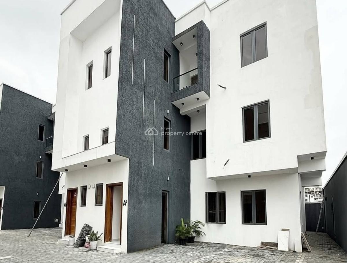 New and Serviced 4 Bedroom En-suite Townhouse with Fitted Kitchen, Coo, Lekki Phase 1, Lekki, Lagos, Terraced Duplex for Rent