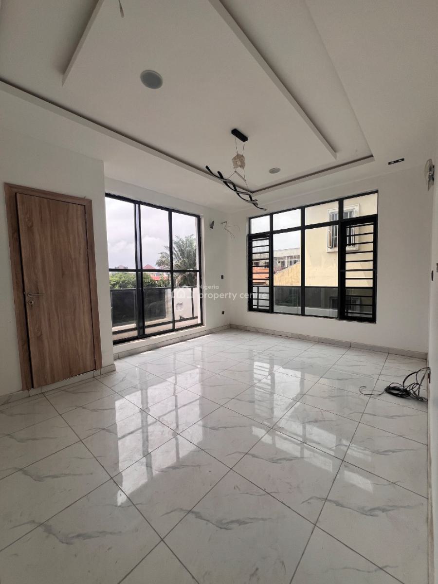 Contemporary 2 Bedroom Apartment with Swimming Pool, Gym and Elevator, Ologolo, Lekki, Lagos, Flat / Apartment for Sale