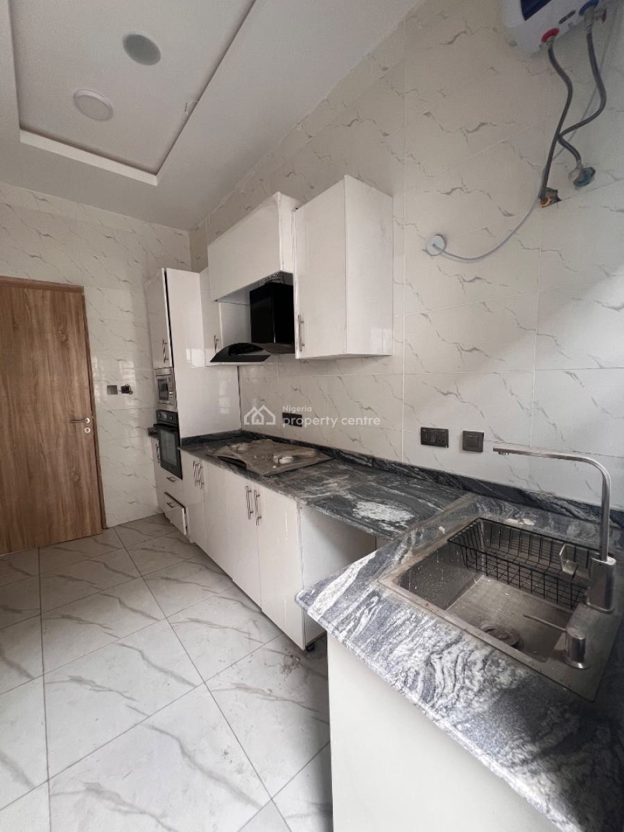 Contemporary 2 Bedroom Apartment with Swimming Pool, Gym and Elevator, Ologolo, Lekki, Lagos, Flat / Apartment for Sale
