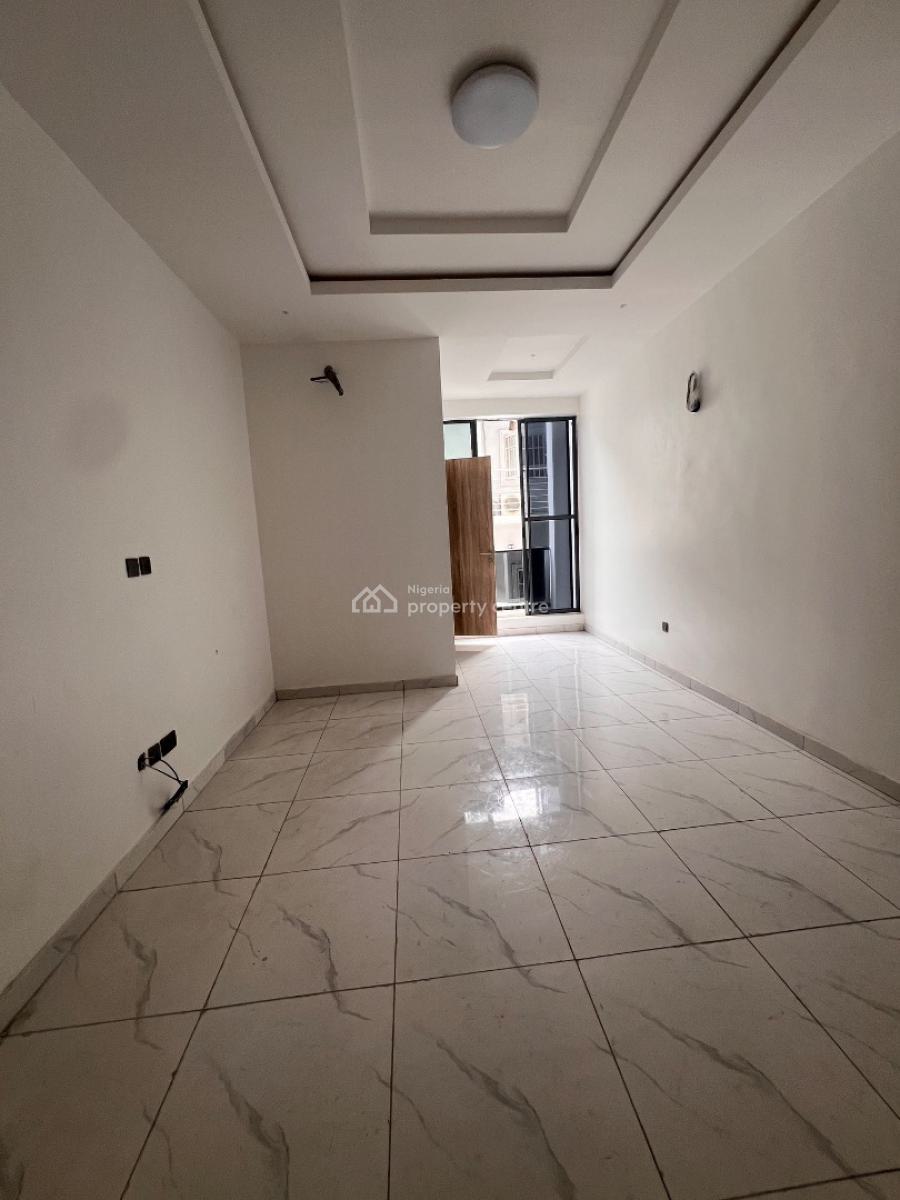 Contemporary 2 Bedroom Apartment with Swimming Pool, Gym and Elevator, Ologolo, Lekki, Lagos, Flat / Apartment for Sale
