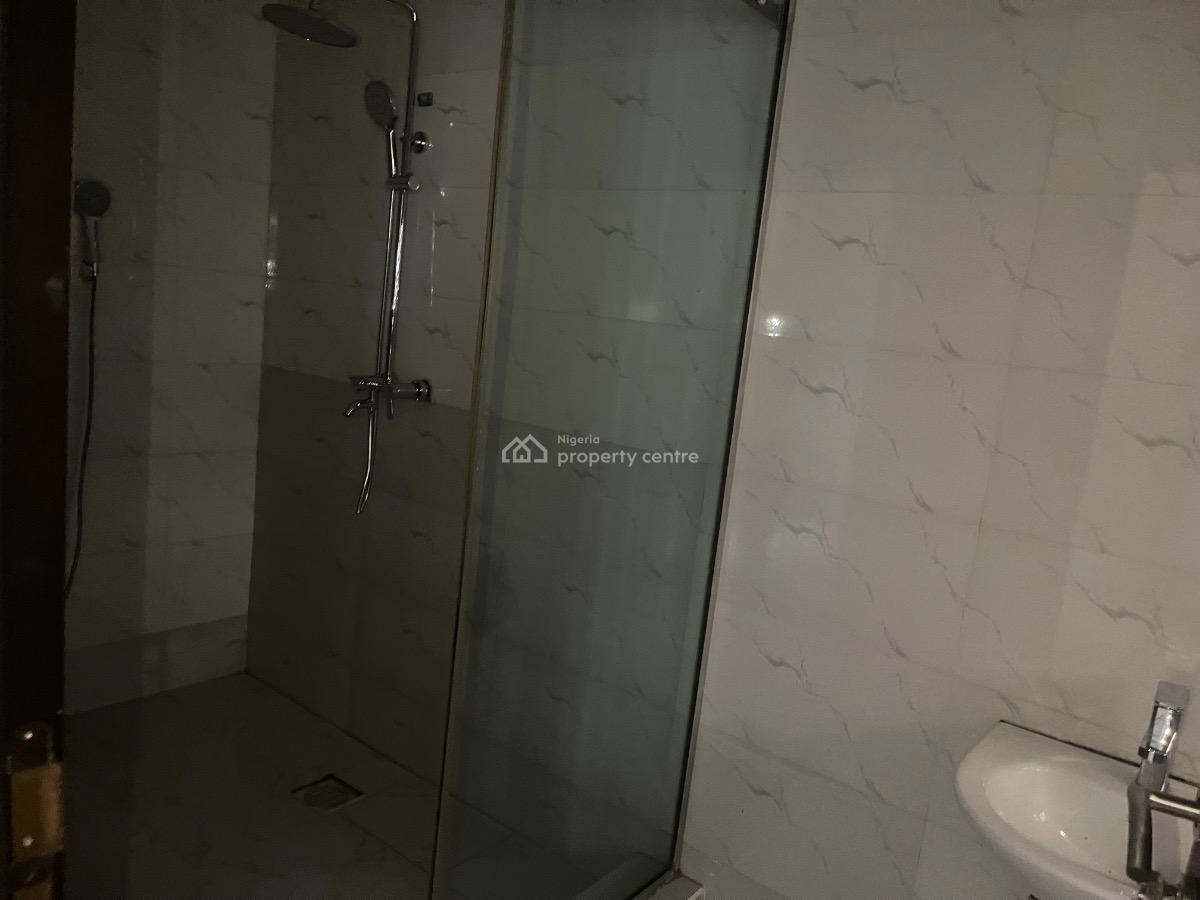 Very Clean  2 Bedroom with Bq, Eleganza Gardens at Vgc Bus Stop, Vgc, Lekki, Lagos, Flat / Apartment for Rent