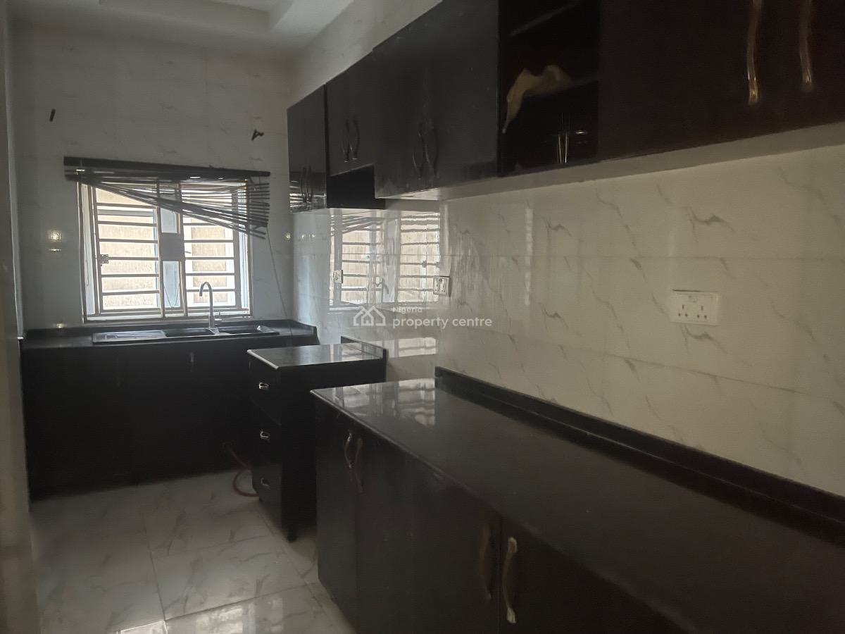 Very Clean  2 Bedroom with Bq, Eleganza Gardens at Vgc Bus Stop, Vgc, Lekki, Lagos, Flat / Apartment for Rent