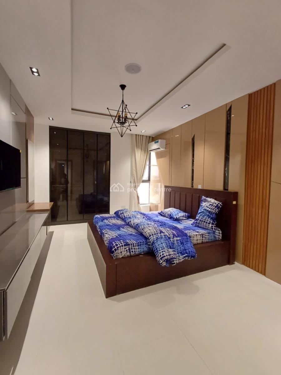 Fully Furnished & Serviced 2-bedroom Apartment + Bq, Lekki Phase 1, Lekki, Lagos, Flat / Apartment for Rent