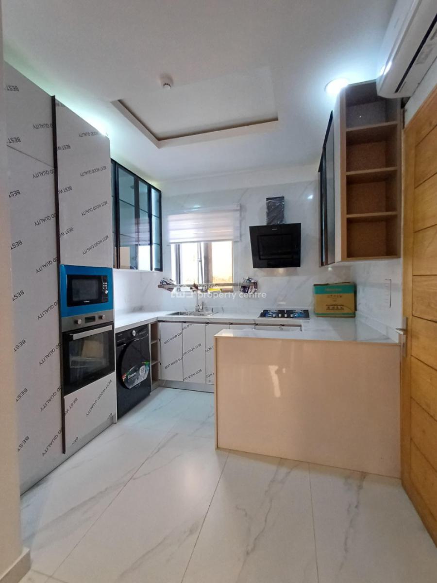 Fully Furnished & Serviced 2-bedroom Apartment + Bq, Lekki Phase 1, Lekki, Lagos, Flat / Apartment for Rent