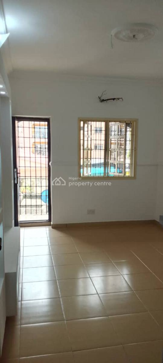 a Luxurious Standard Self Contained Apartment with Studio Kitchen, Bakare Estate, Ajiran, Lekki, Lagos, Self Contain (single Rooms) for Rent