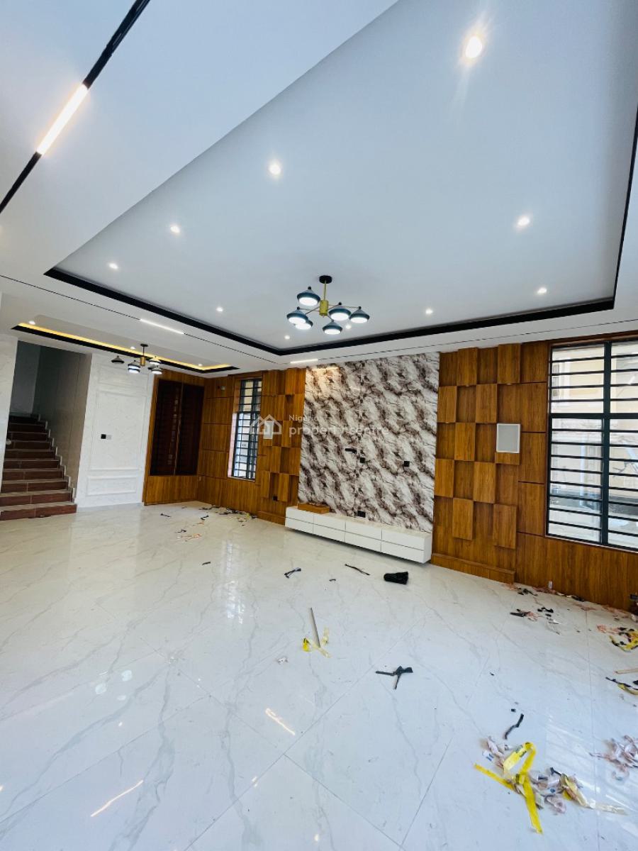 Beautifully Carved Luxury 6 Bedroom Detached Home with Bq, Chevron, Lekki, Lagos, Detached Duplex for Sale