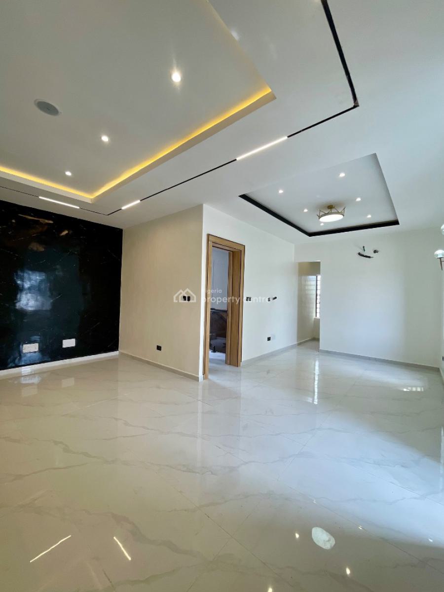 Beautifully Carved Luxury 6 Bedroom Detached Home with Bq, Chevron, Lekki, Lagos, Detached Duplex for Sale