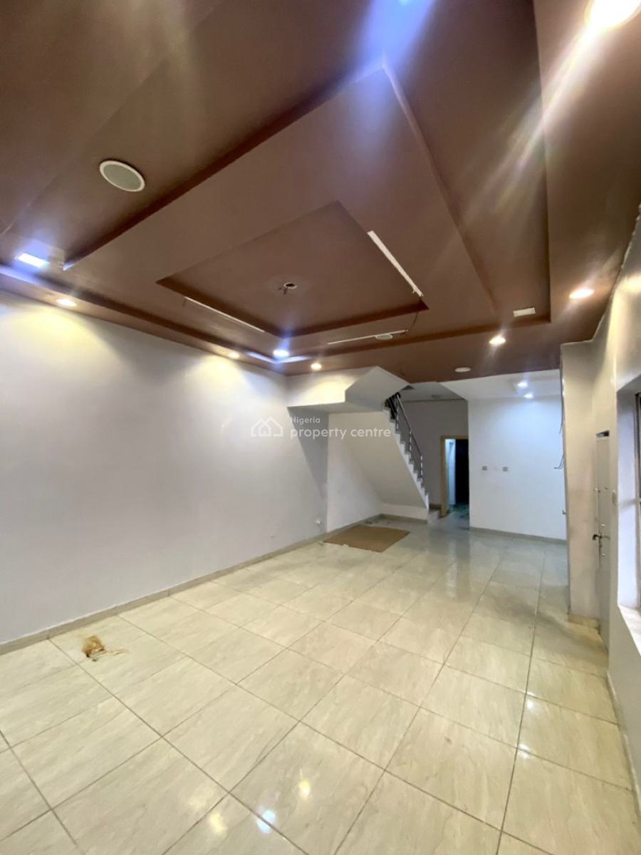 4 Bedroom Semi Detached Duplex with Bq and Come with Inverter, Chevron Drive, Chevron, Lekki, Lagos, Semi-detached Duplex for Rent