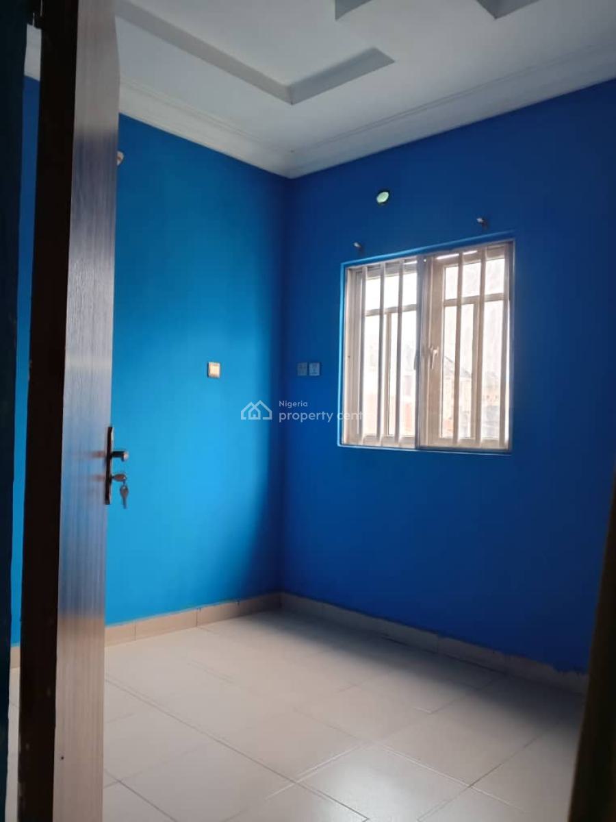 3 Bedroom Flat, Jebba Street, Adekunle, Yaba, Lagos, Flat / Apartment for Rent